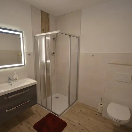 Bed and Breakfast Pg Motel Teil Der Pg Glasbau Gmbh